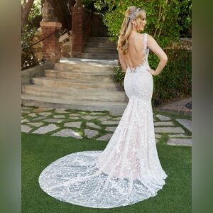 Size 16 Lace Wedding Dress